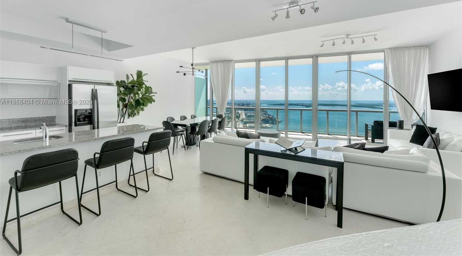 Small Image of 888 BISCAYNE BLVD #5507/5607, Miami Number 3