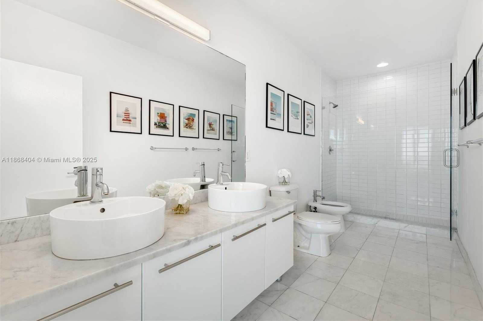Small Image of 888 BISCAYNE BLVD #5507/5607, Miami Number 30