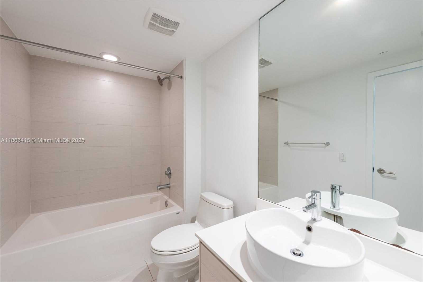Small Image of 4250 BISCAYNE BLVD #501, Miami Number 13