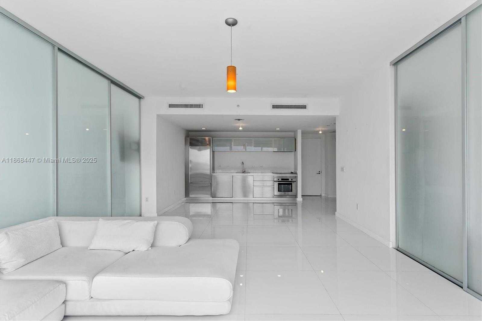 Small Image of 1040 BISCAYNE BLVD #3106, Miami Number 10