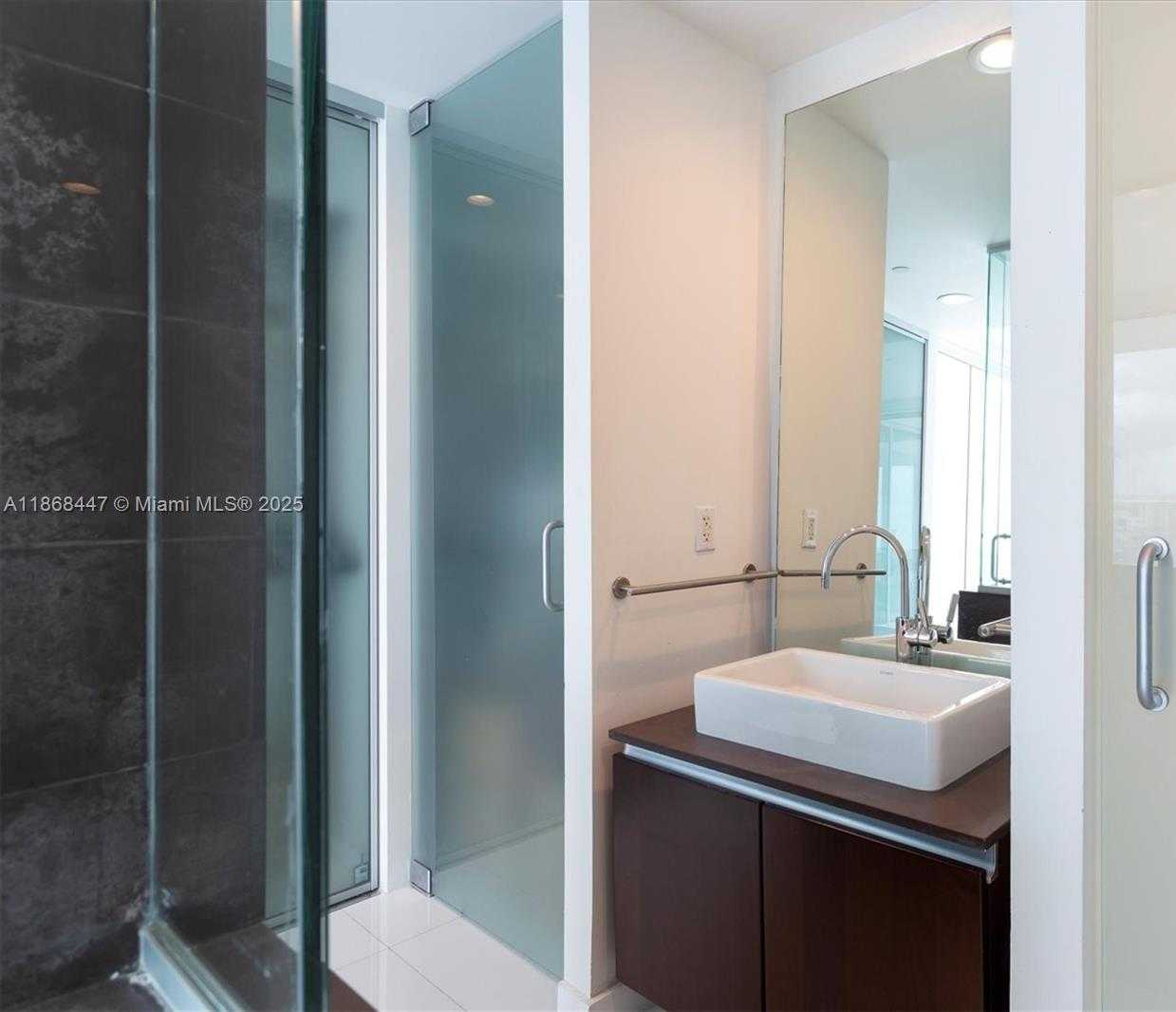 Small Image of 1040 BISCAYNE BLVD #3106, Miami Number 18