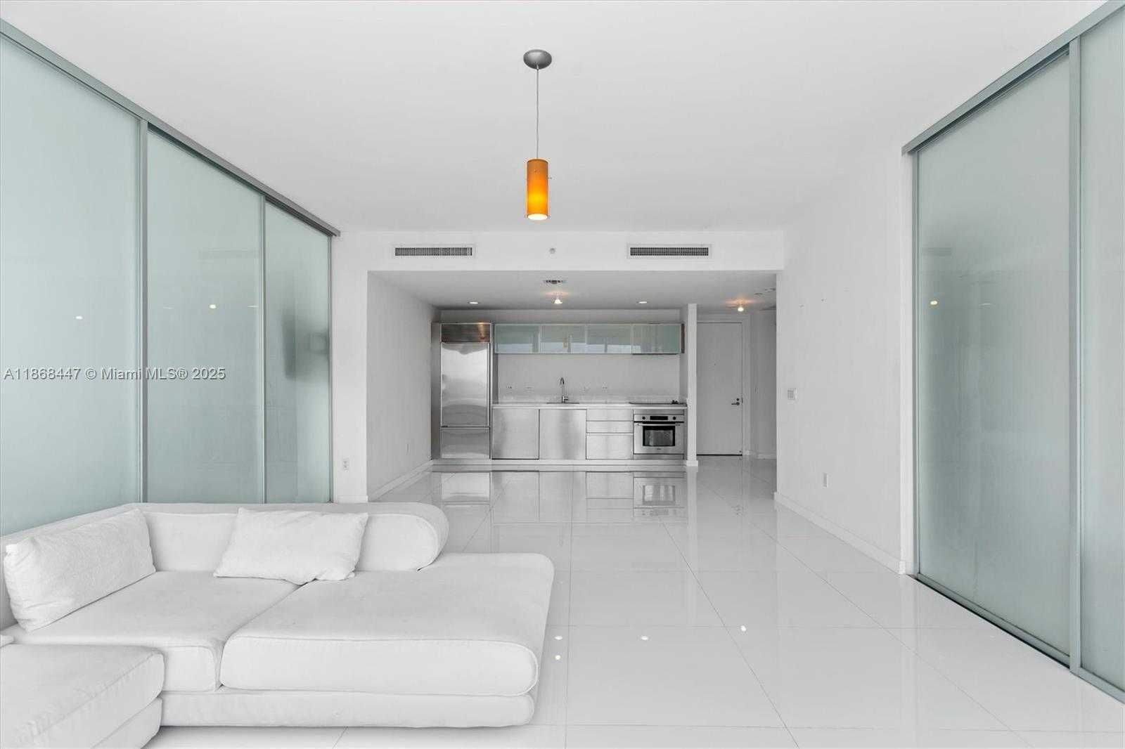 Small Image of 1040 BISCAYNE BLVD #3106, Miami Number 21