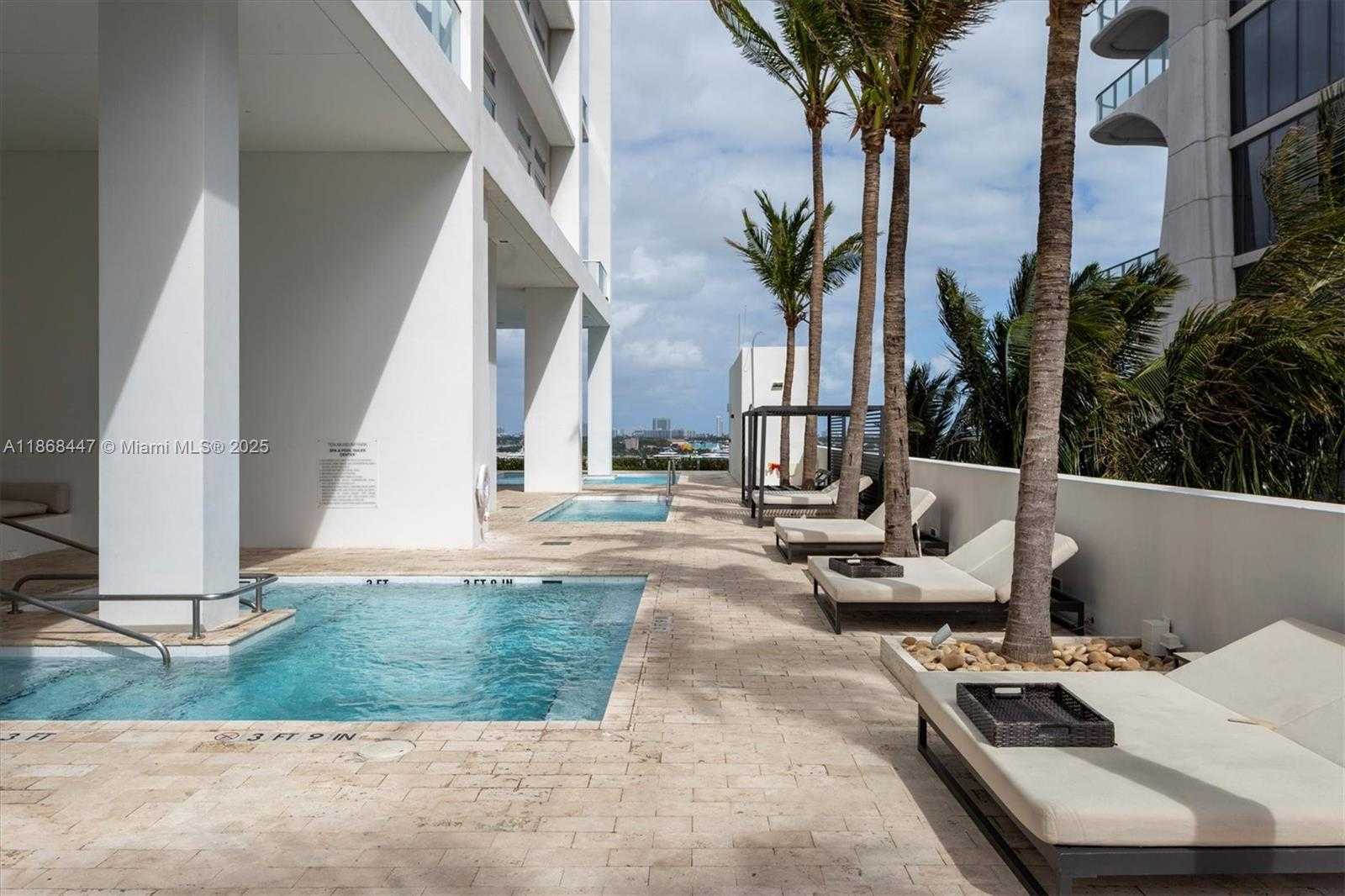 Small Image of 1040 BISCAYNE BLVD #3106, Miami Number 32