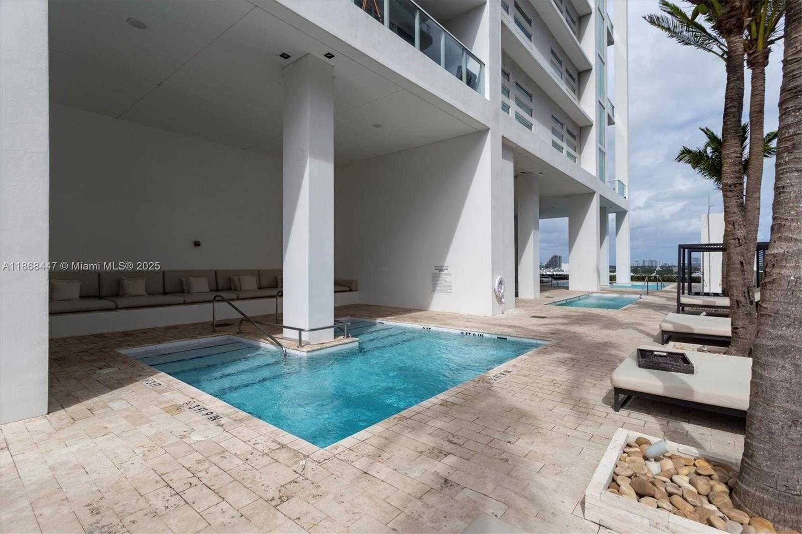 Small Image of 1040 BISCAYNE BLVD #3106, Miami Number 33