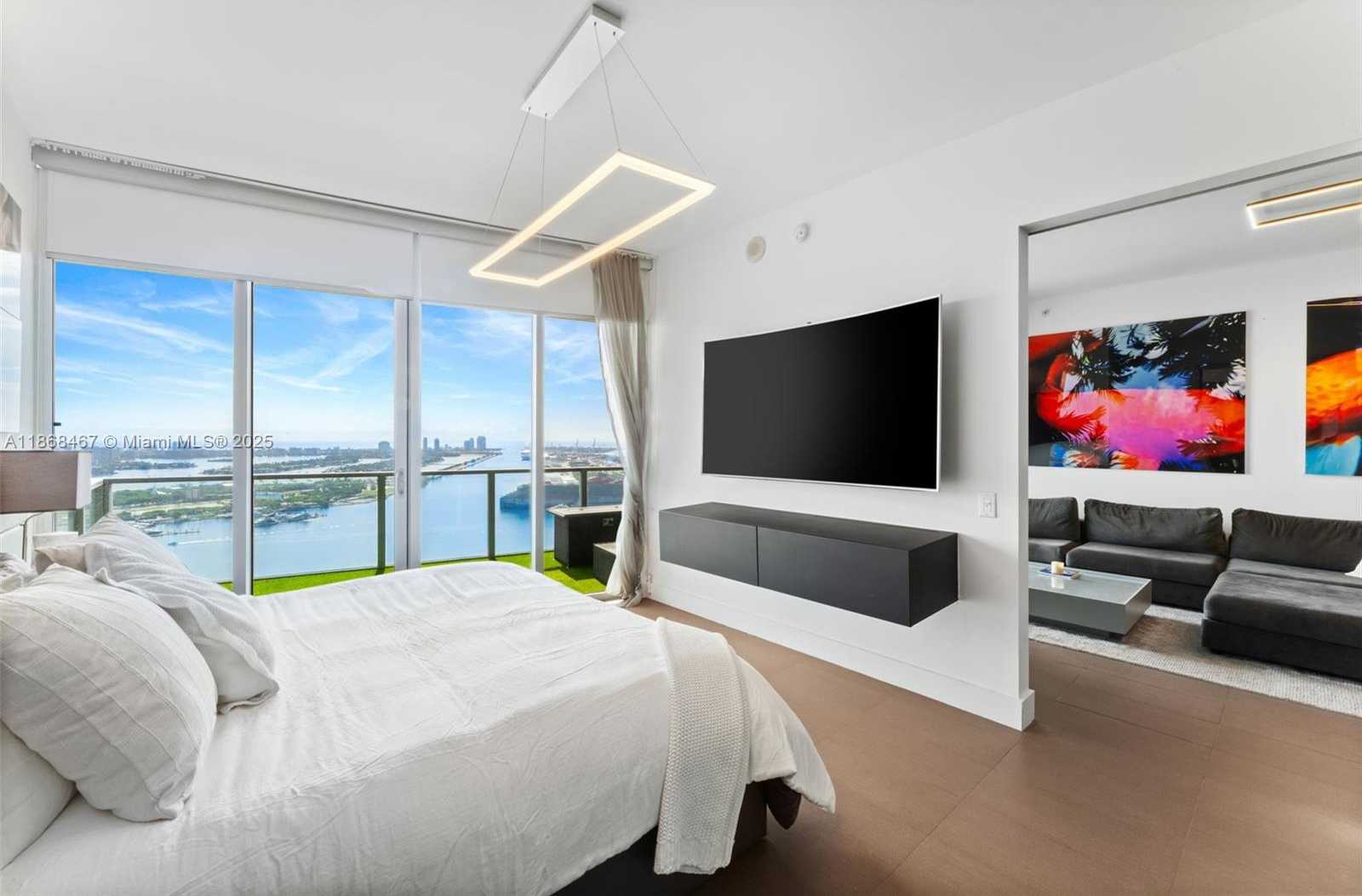 Small Image of 1100 BISCAYNE BLVD #4004, Miami Number 11