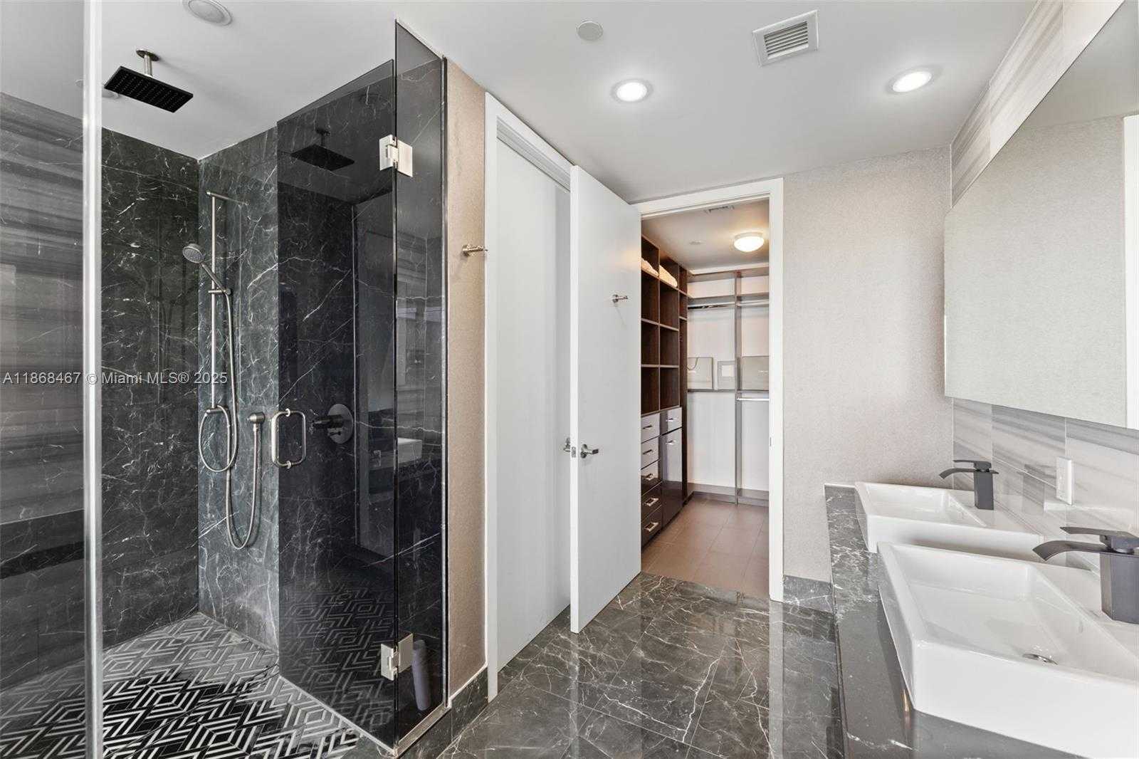 Small Image of 1100 BISCAYNE BLVD #4004, Miami Number 12