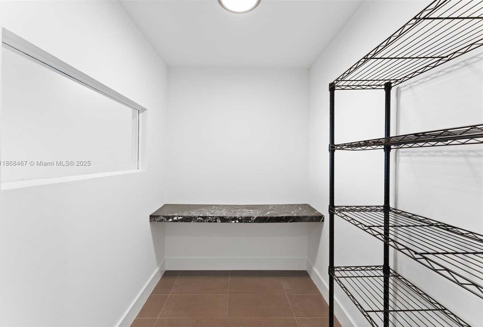 Small Image of 1100 BISCAYNE BLVD #4004, Miami Number 20