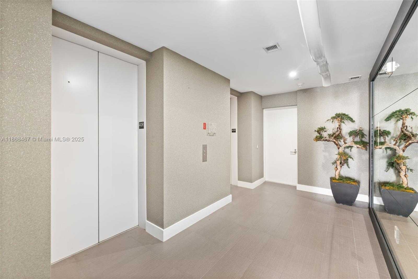 Small Image of 1100 BISCAYNE BLVD #4004, Miami Number 22