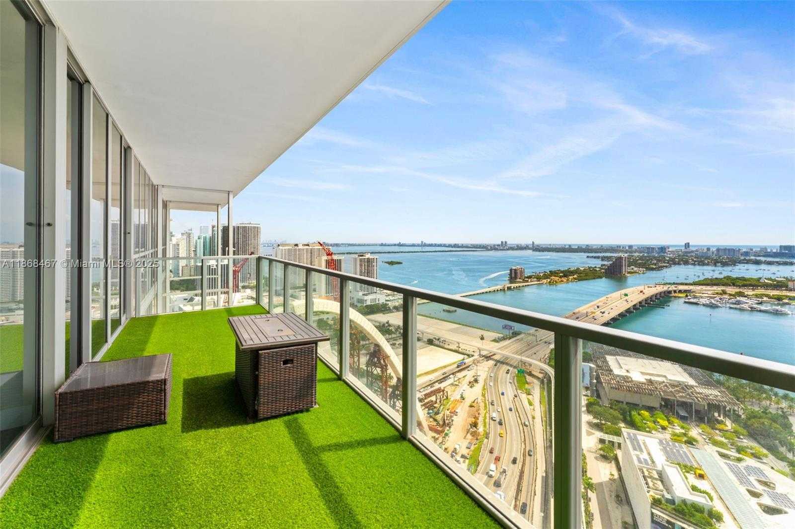 Small Image of 1100 BISCAYNE BLVD #4004, Miami Number 24
