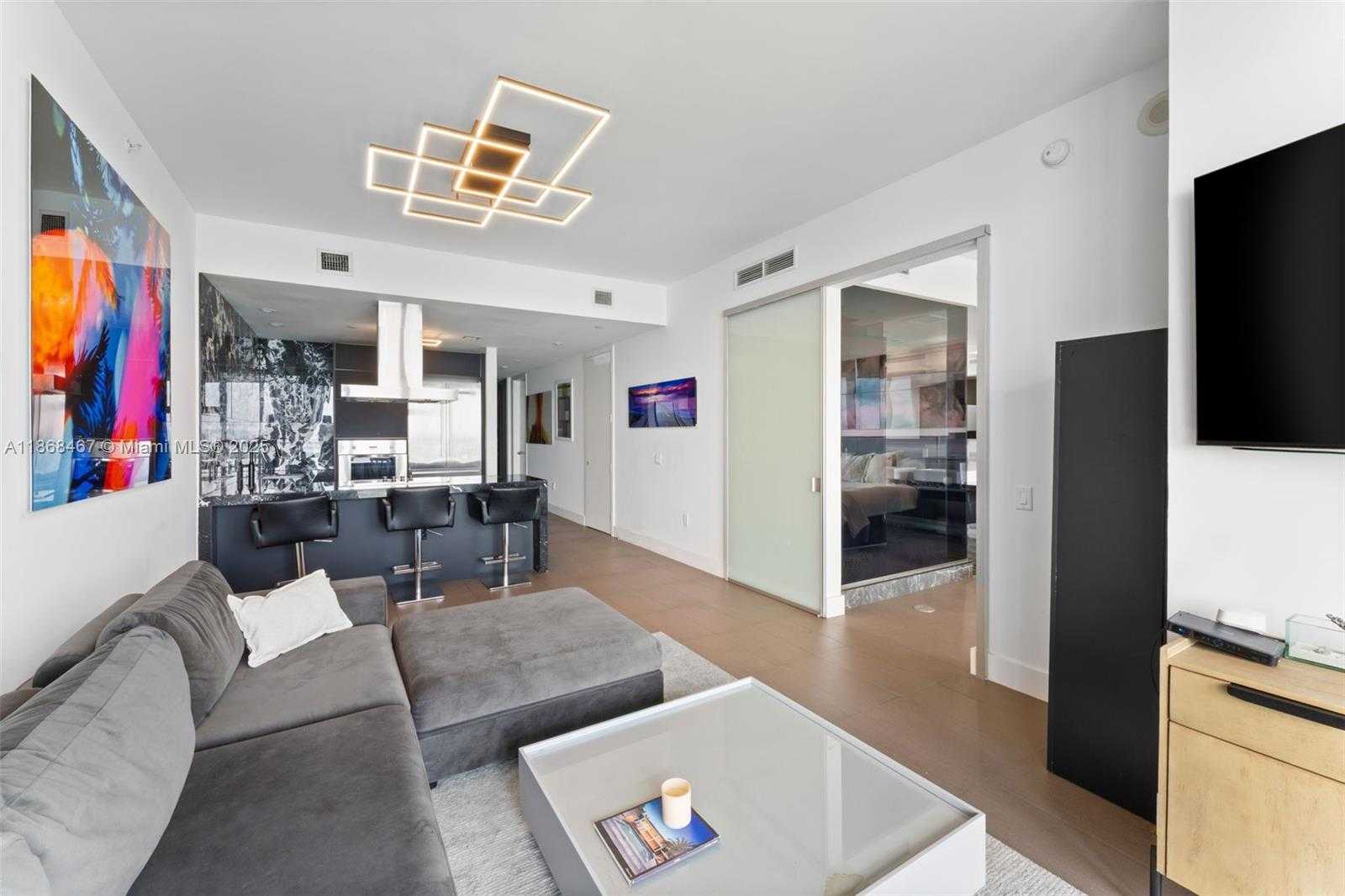 Small Image of 1100 BISCAYNE BLVD #4004, Miami Number 6