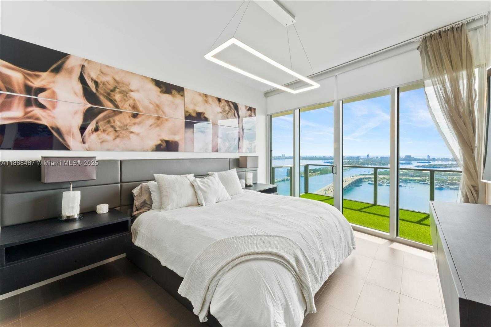 Small Image of 1100 BISCAYNE BLVD #4004, Miami Number 9