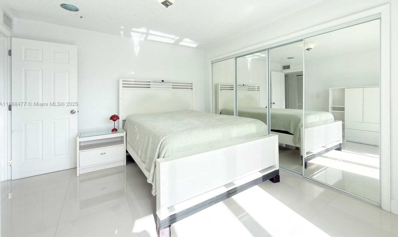 Small Image of 2465 SOUTH WEST 18TH AVE #3307, Miami Number 19
