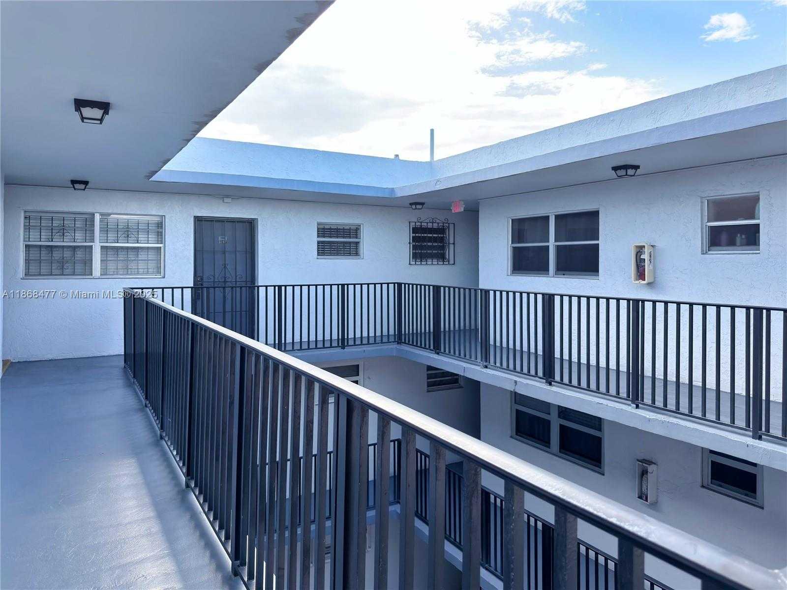Small Image of 2465 SOUTH WEST 18TH AVE #3307, Miami Number 27
