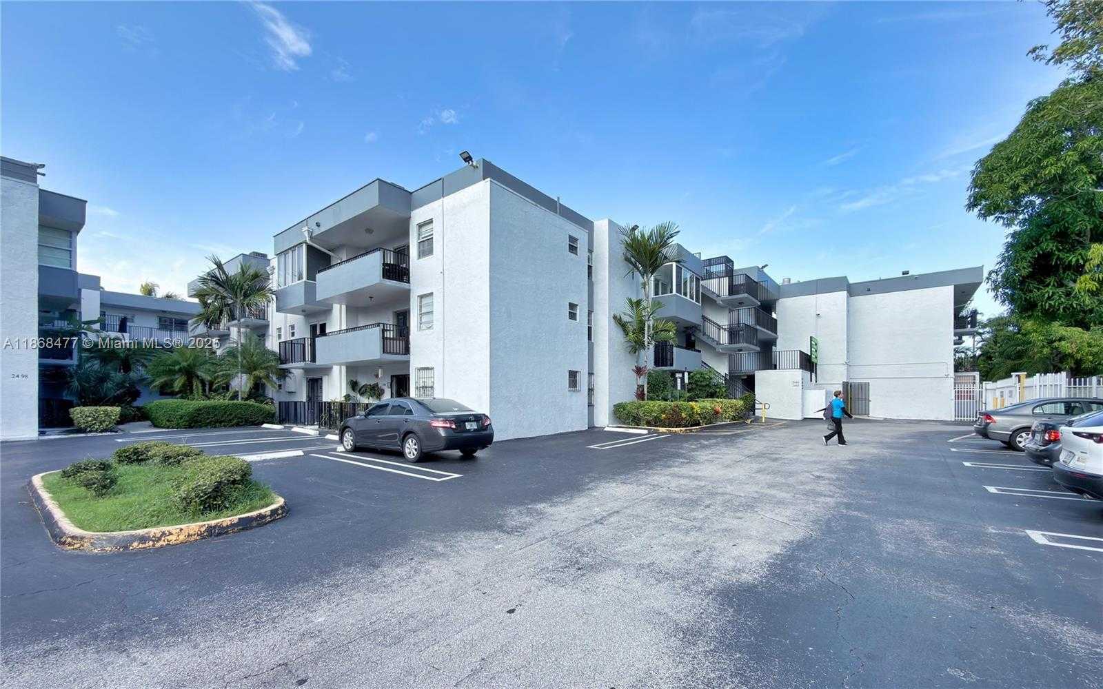 Small Image of 2465 SOUTH WEST 18TH AVE #3307, Miami Number 29