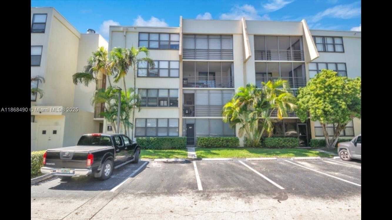 Small Image of 20401 NORTH EAST 30TH AVE #108-8, Aventura Number 12