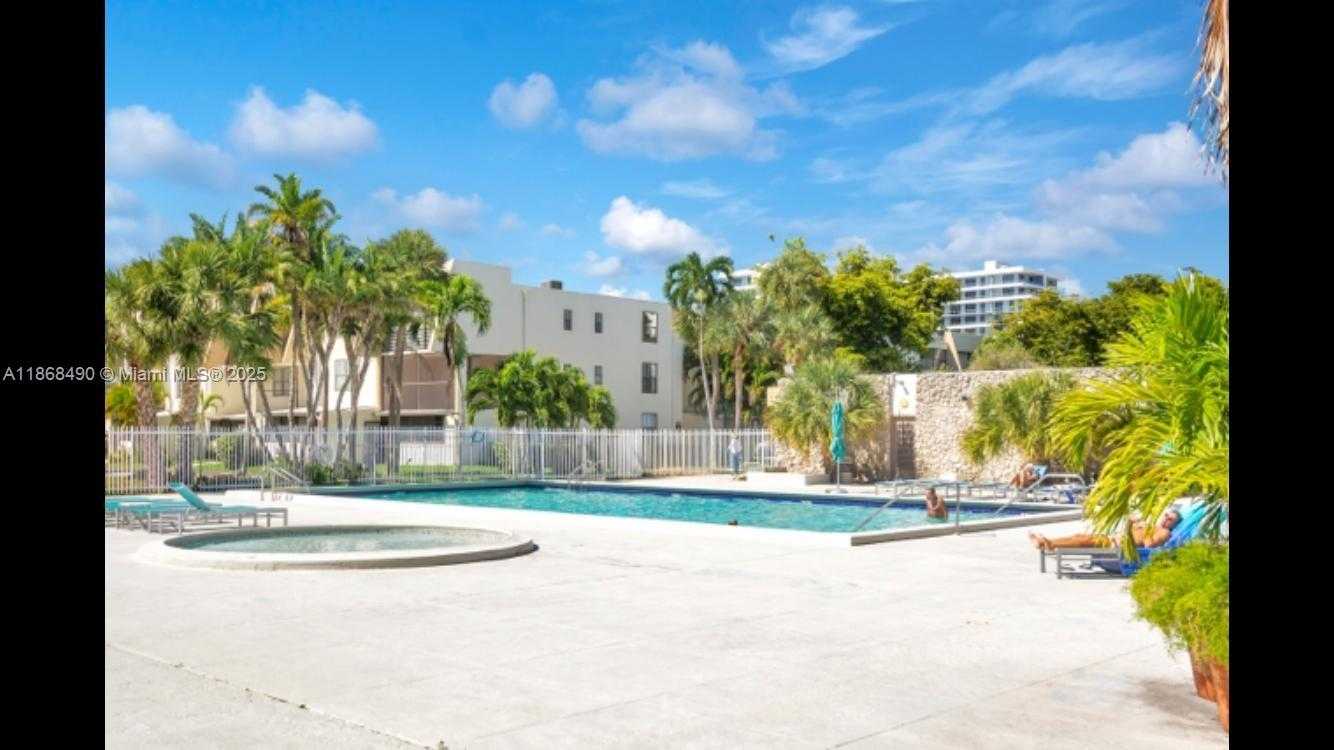 Small Image of 20401 NORTH EAST 30TH AVE #108-8, Aventura Number 27