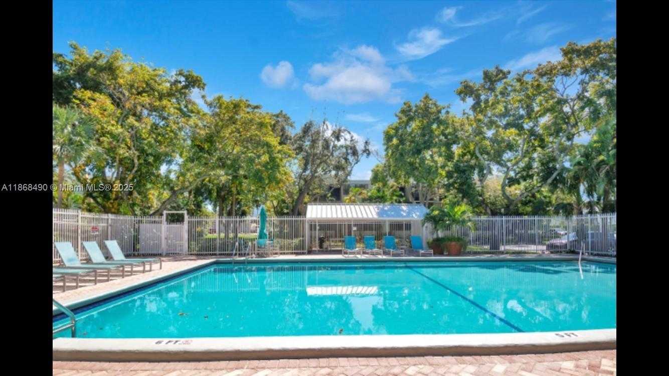 Small Image of 20401 NORTH EAST 30TH AVE #108-8, Aventura Number 29