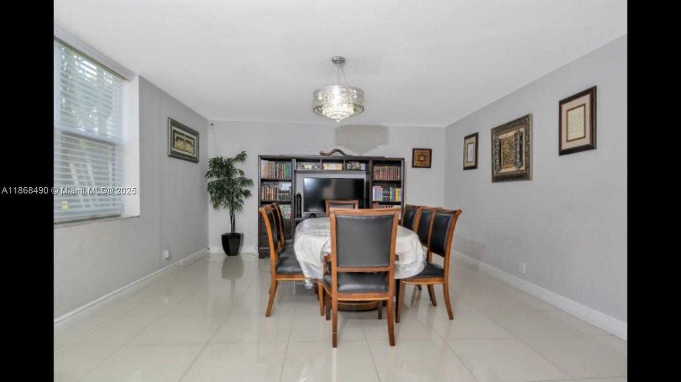 Small Image of 20401 NORTH EAST 30TH AVE #108-8, Aventura Number 5