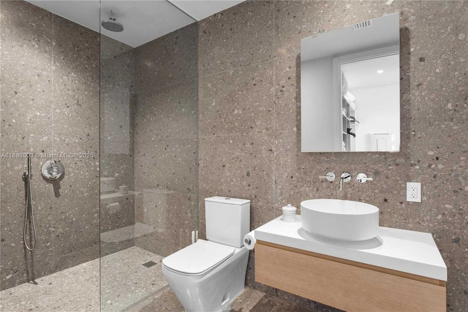 Small Image of 8701 COLLINS AVE #604, Miami Beach Number 25