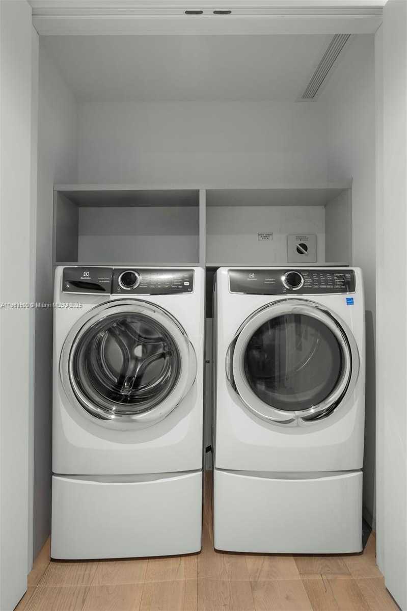 Small Image of 8701 COLLINS AVE #604, Miami Beach Number 26
