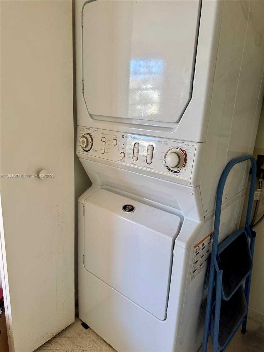 Small Image of 2258 SOUTH EAST 27TH DR #203-E, Homestead Number 24