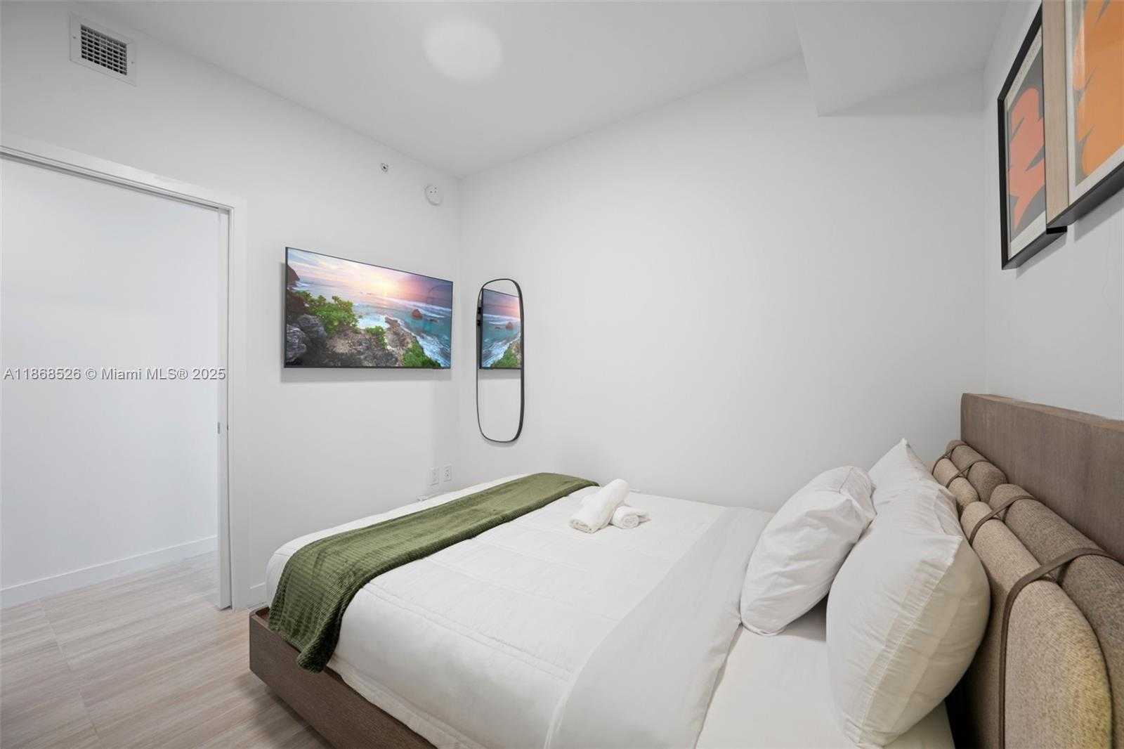 Small Image of 580 72ND STREET #611, Miami Beach Number 7