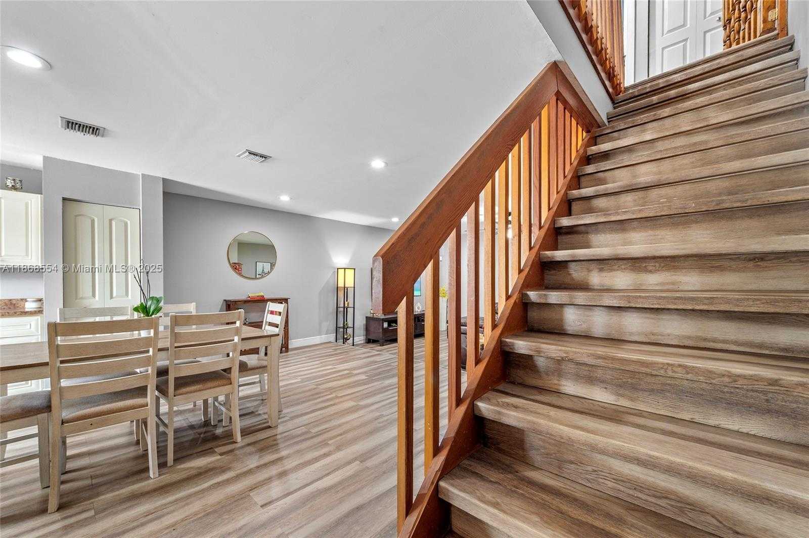 Small Image of 7068 WOODMONT AVE, Tamarac Number 17