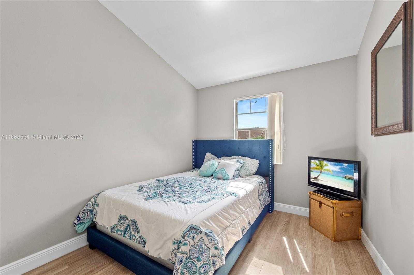 Small Image of 7068 WOODMONT AVE, Tamarac Number 24