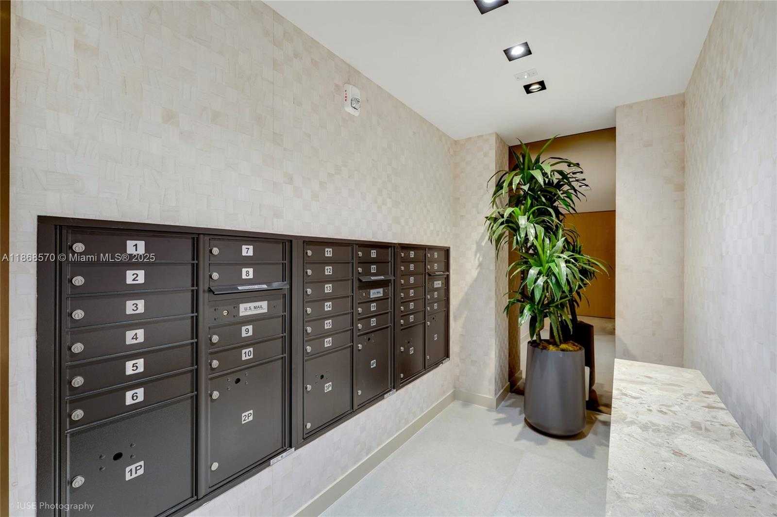 Small Image of 9901 WEST BAY HARBOR DR #406, Bal Harbour Number 5