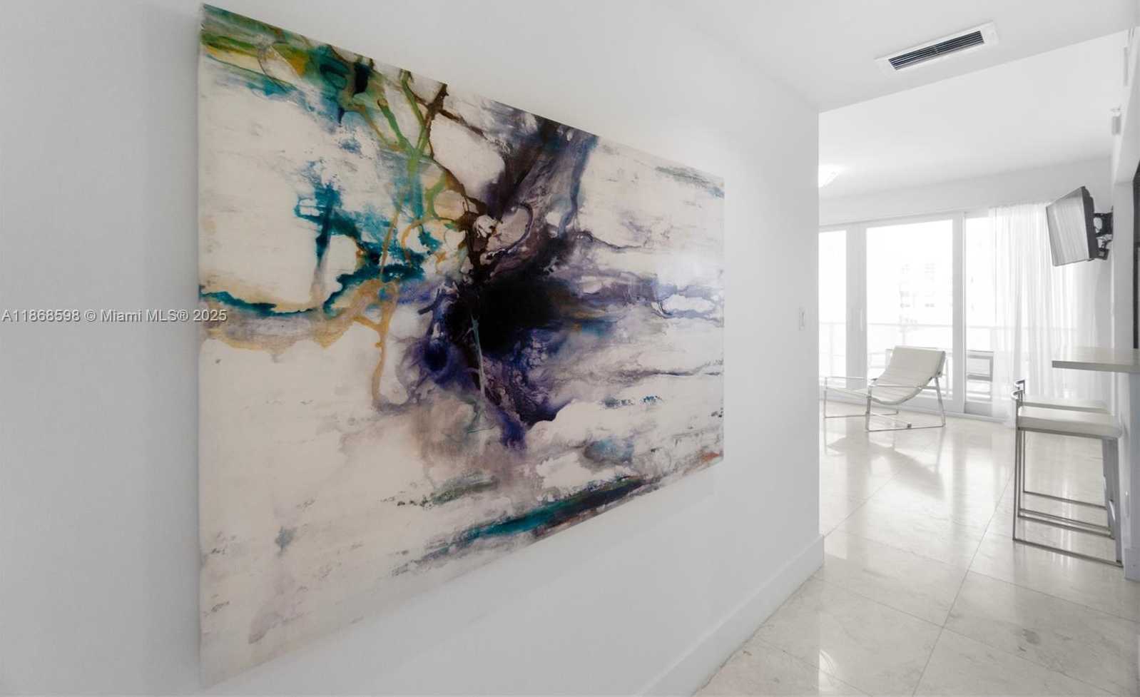 Small Image of 100 LINCOLN RD #PH14, Miami Beach Number 23