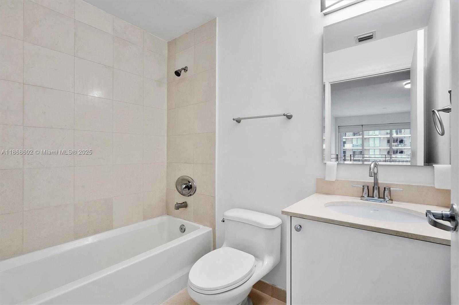 Small Image of 60 SOUTH WEST 13TH ST #2420, Miami Number 18