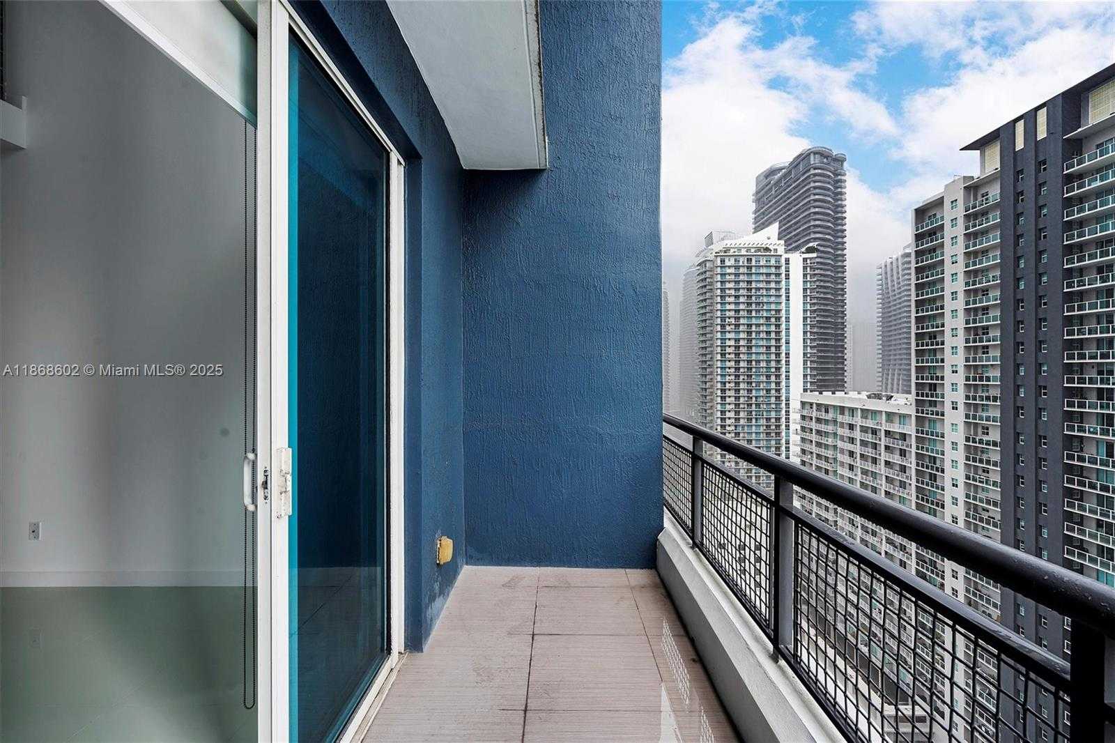 Small Image of 60 SOUTH WEST 13TH ST #2420, Miami Number 21