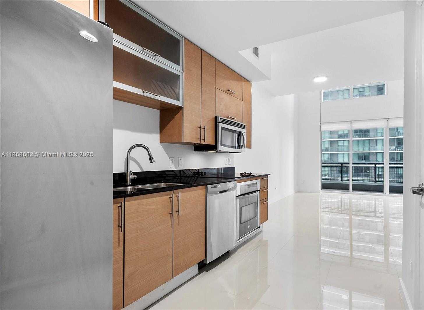 Small Image of 60 SOUTH WEST 13TH ST #2420, Miami Number 4