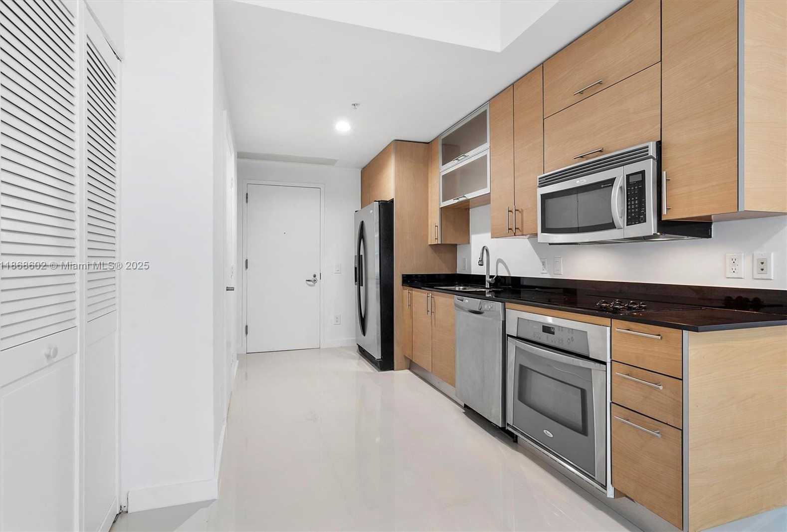 Small Image of 60 SOUTH WEST 13TH ST #2420, Miami Number 5
