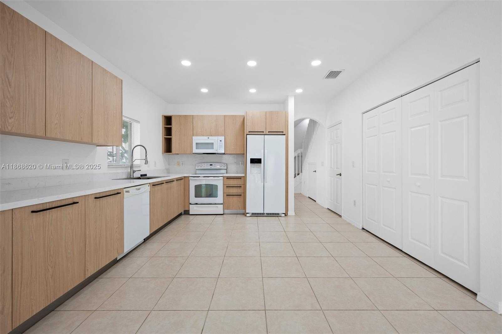 Small Image of 3019 NORTH WEST 30TH AVE, Oakland Park Number 7