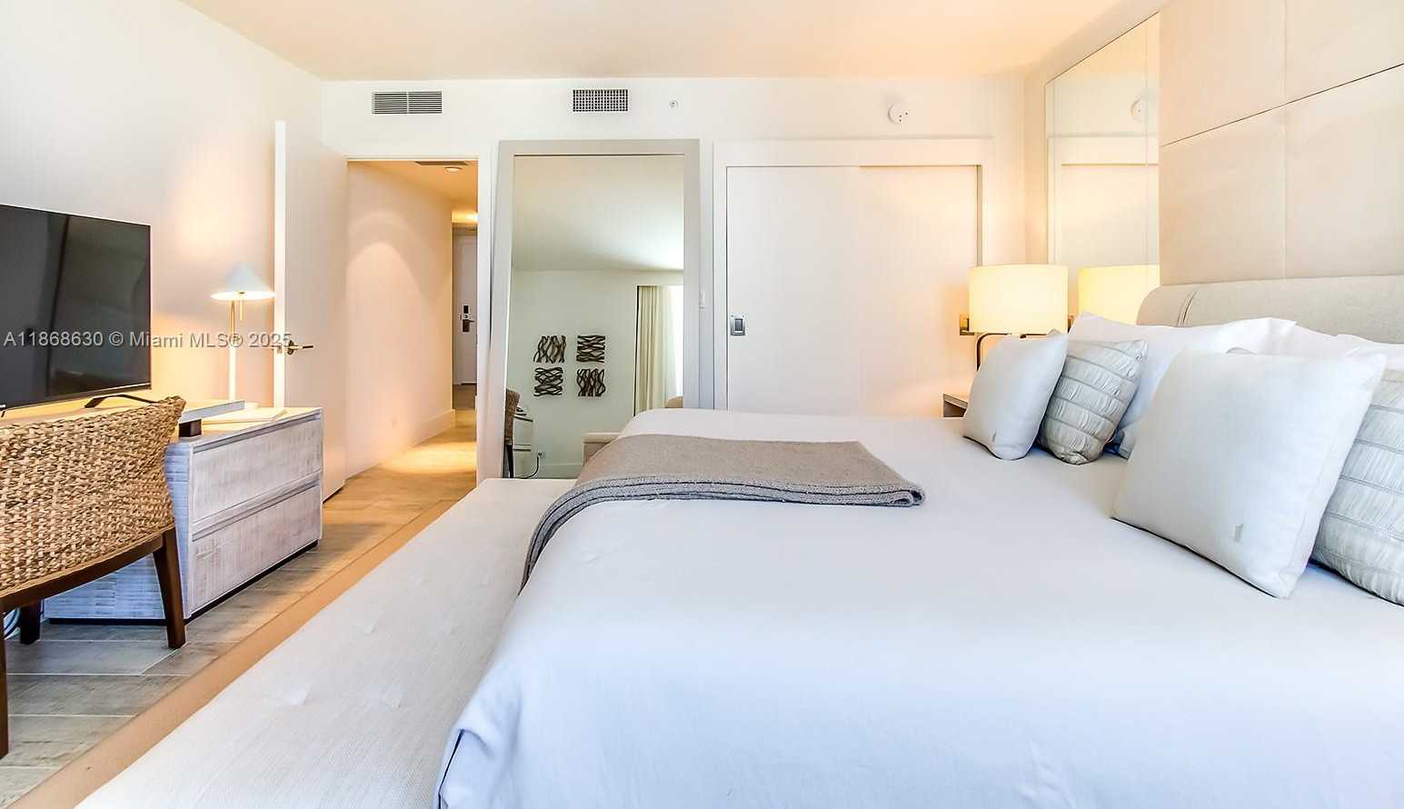 Small Image of 102 24TH ST #1016, Miami Beach Number 12