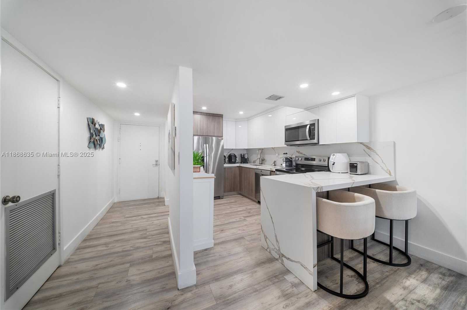 Small Image of 2401 SOUTH OCEAN DR #2304, Hollywood Number 10