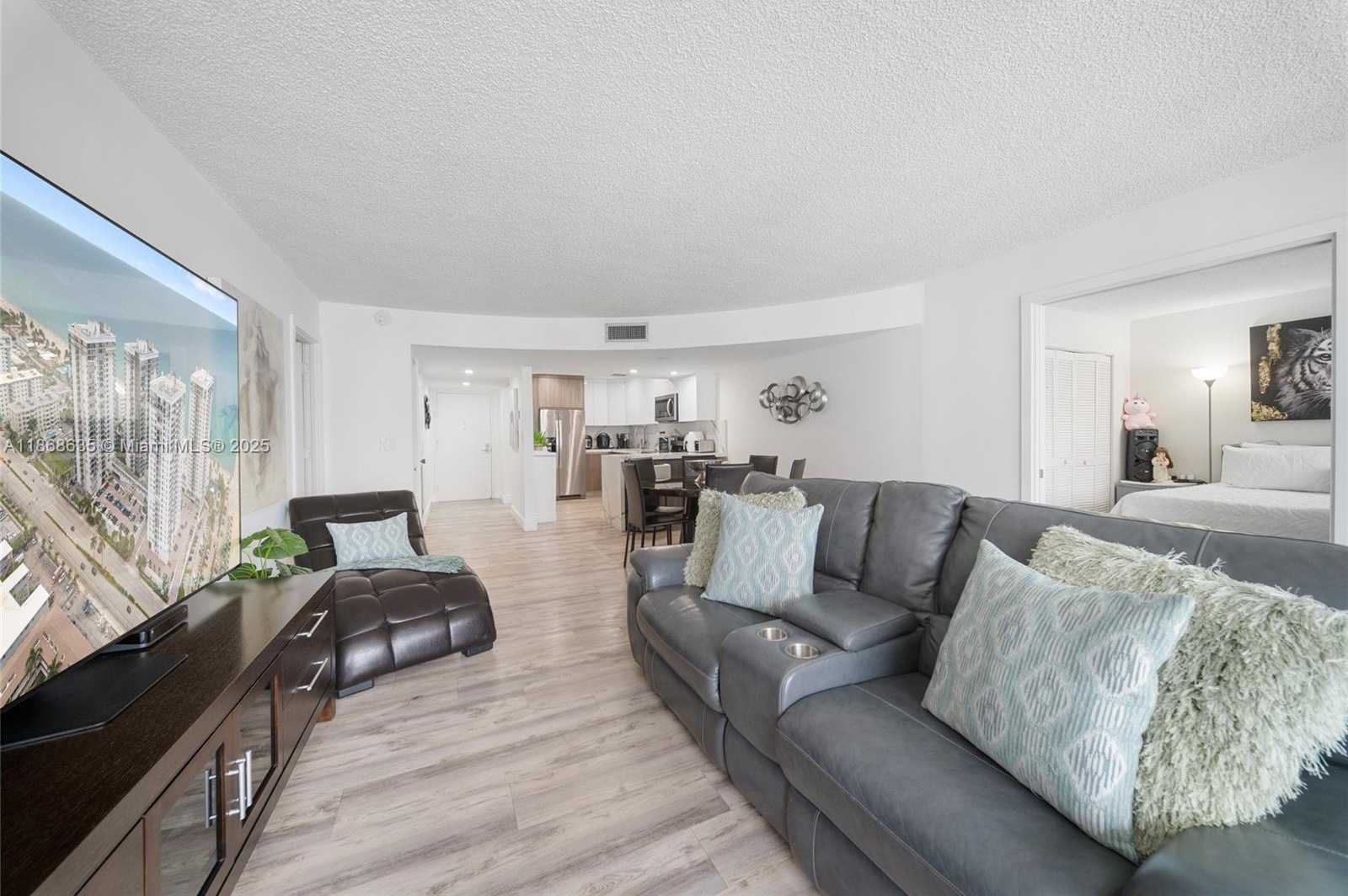 Small Image of 2401 SOUTH OCEAN DR #2304, Hollywood Number 13