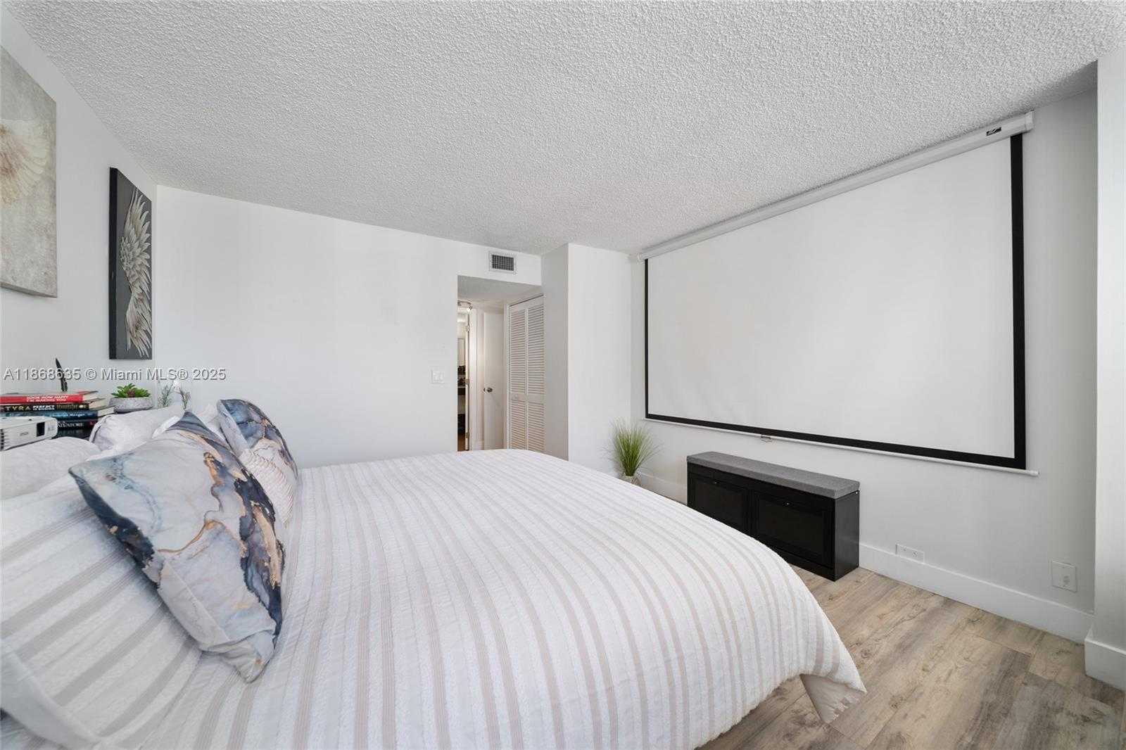 Small Image of 2401 SOUTH OCEAN DR #2304, Hollywood Number 18
