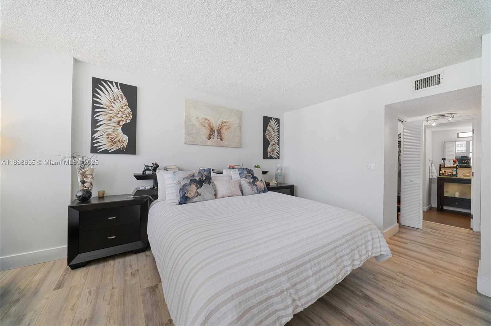Small Image of 2401 SOUTH OCEAN DR #2304, Hollywood Number 27
