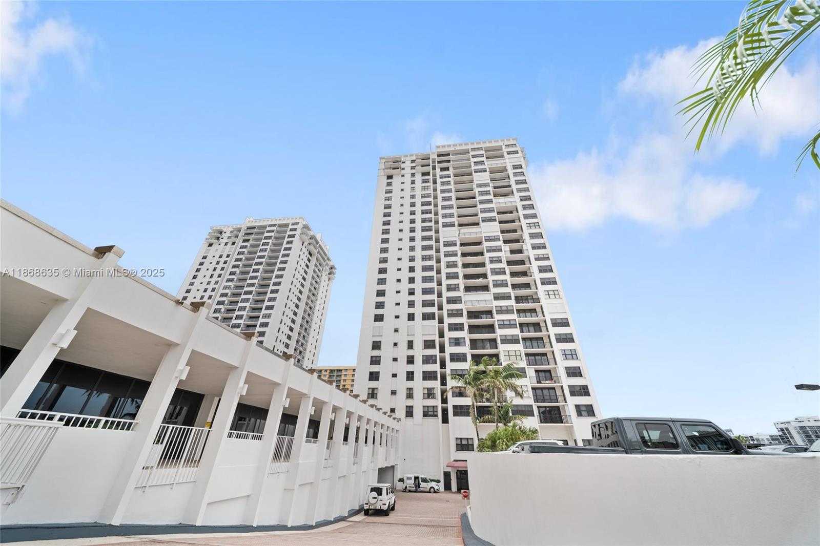 Small Image of 2401 SOUTH OCEAN DR #2304, Hollywood Number 4