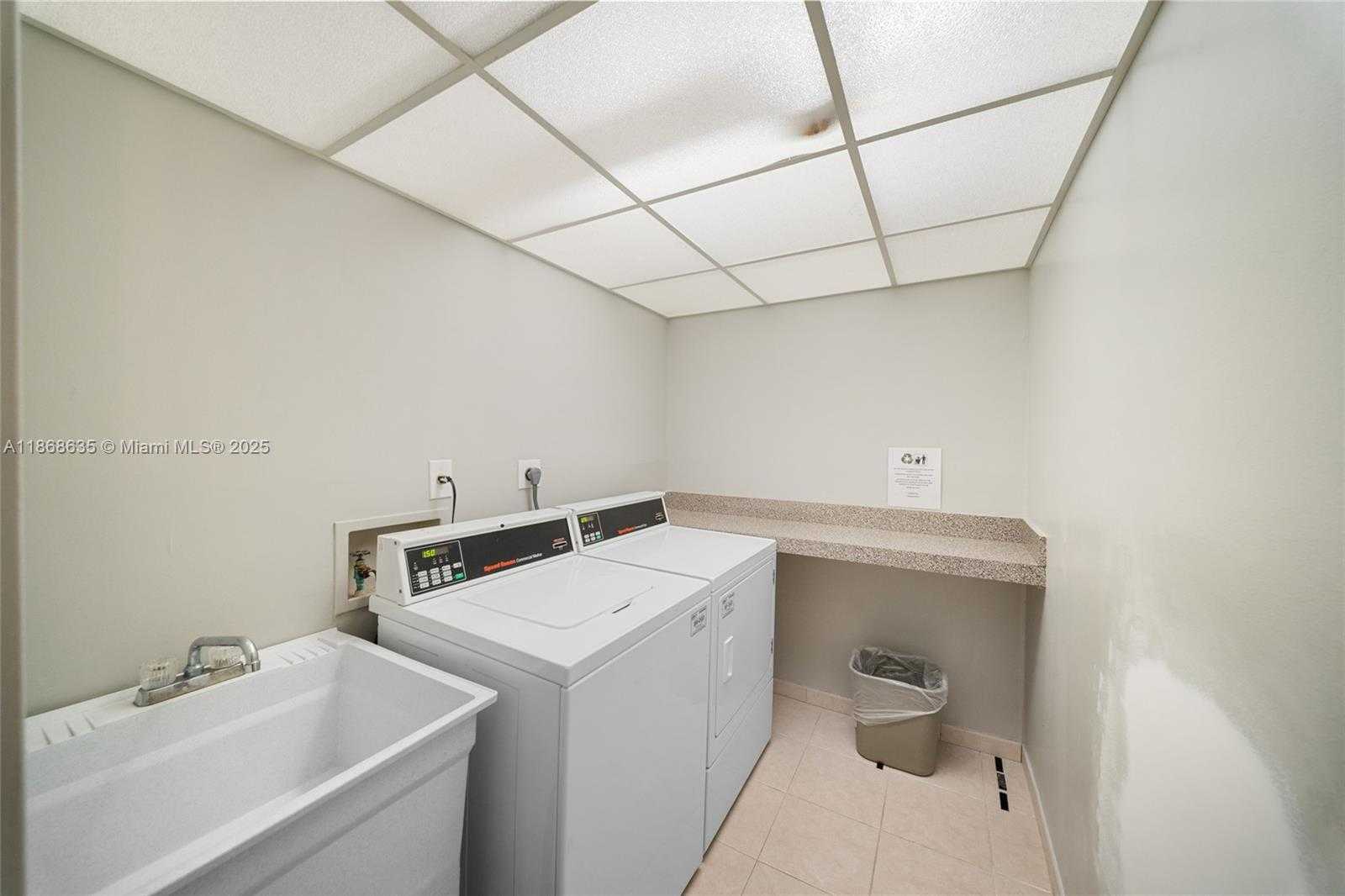 Small Image of 2401 SOUTH OCEAN DR #2304, Hollywood Number 41