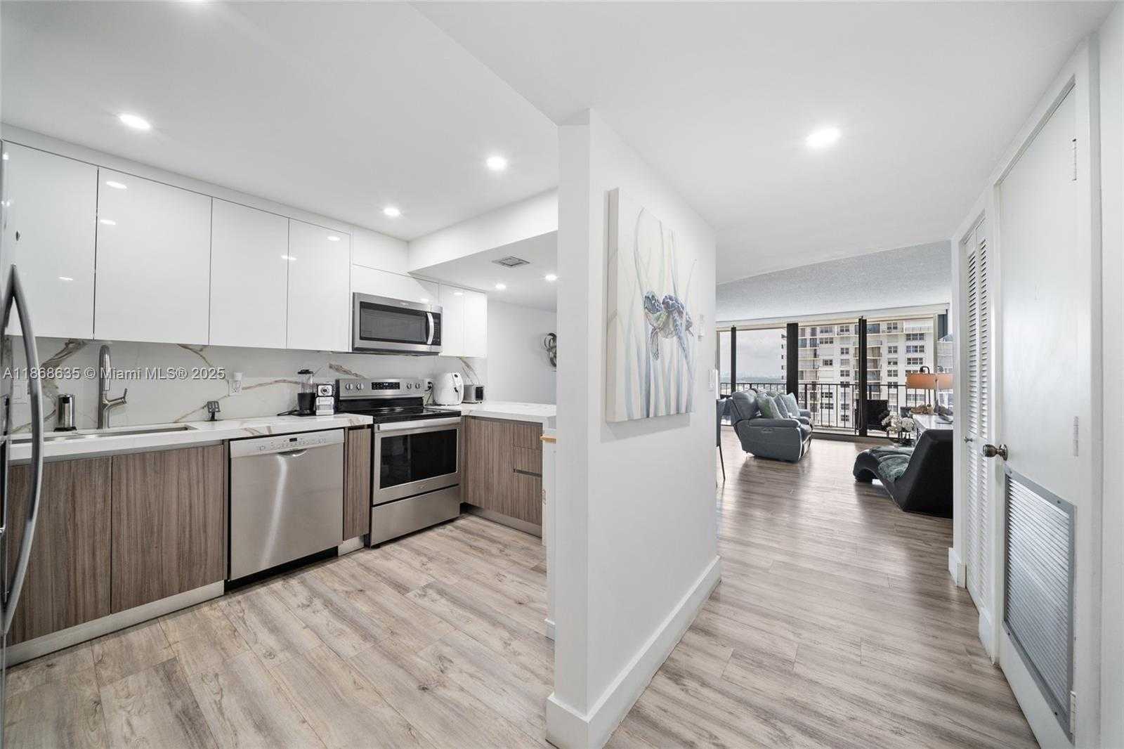 Small Image of 2401 SOUTH OCEAN DR #2304, Hollywood Number 7