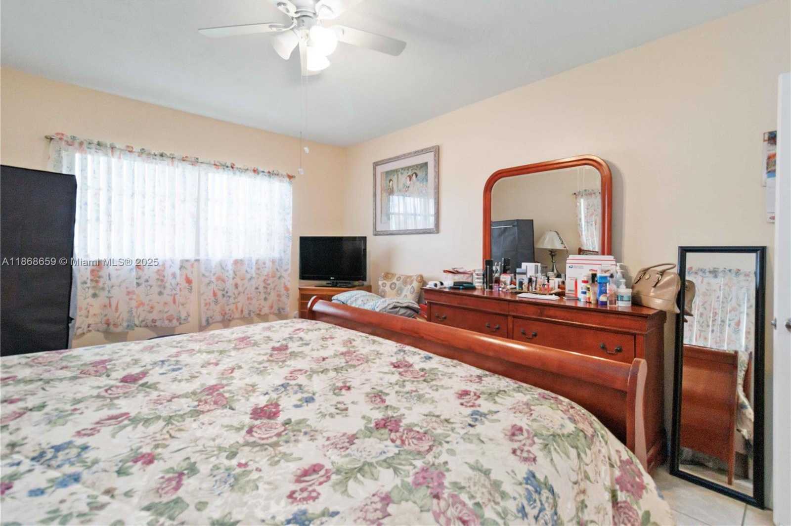 Small Image of 11 NORTH EAST 204TH ST #1, Miami Gardens Number 22