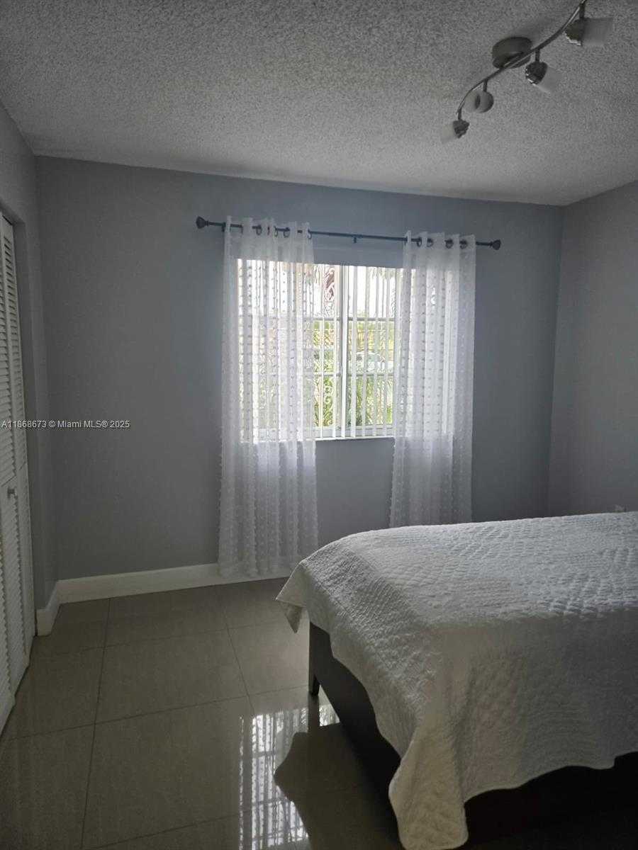 Small Image of 6919 WEST 36TH AVE #101, Hialeah Number 14