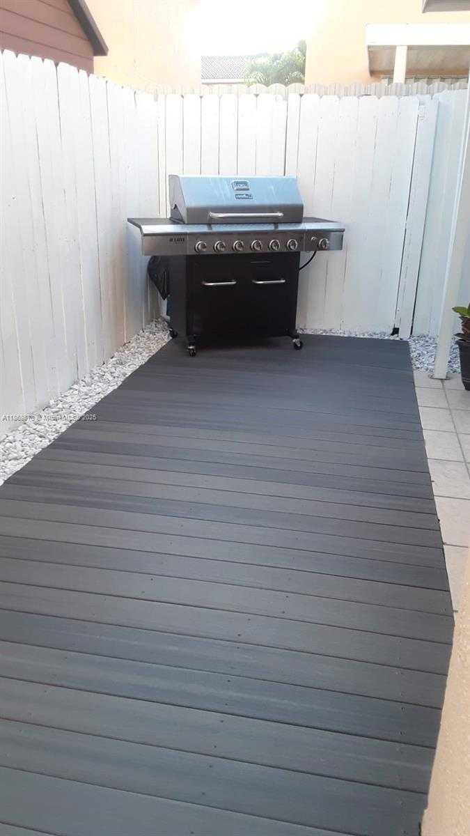 Small Image of 6919 WEST 36TH AVE #101, Hialeah Number 18