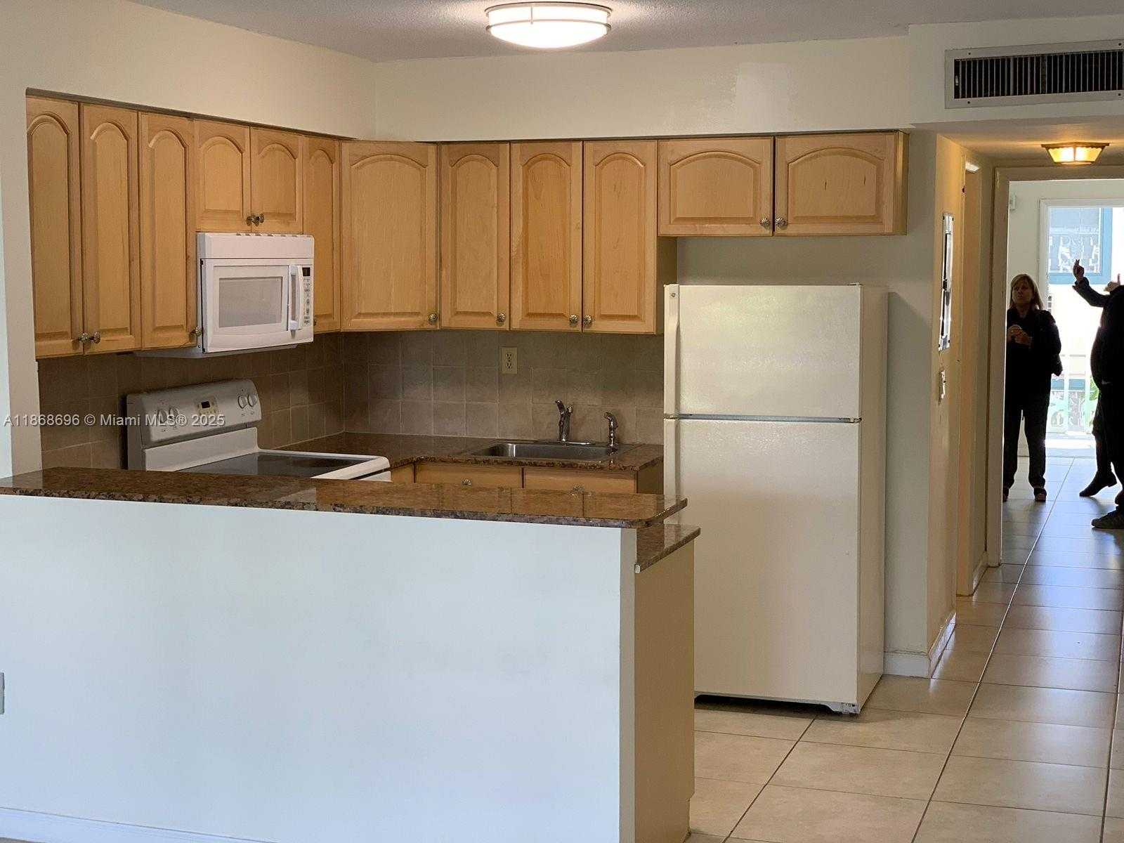 Small Image of 1120 102ND ST #16, Bay Harbor Islands Number 3