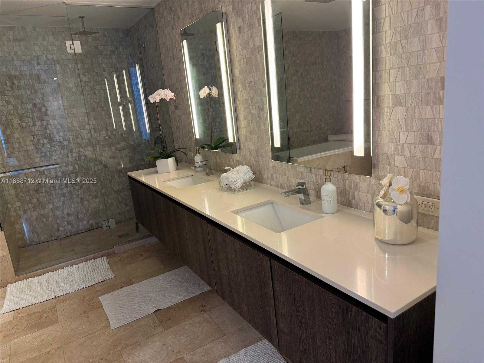 Small Image of 88 SOUTH WEST 7TH ST #3007, Miami Number 18