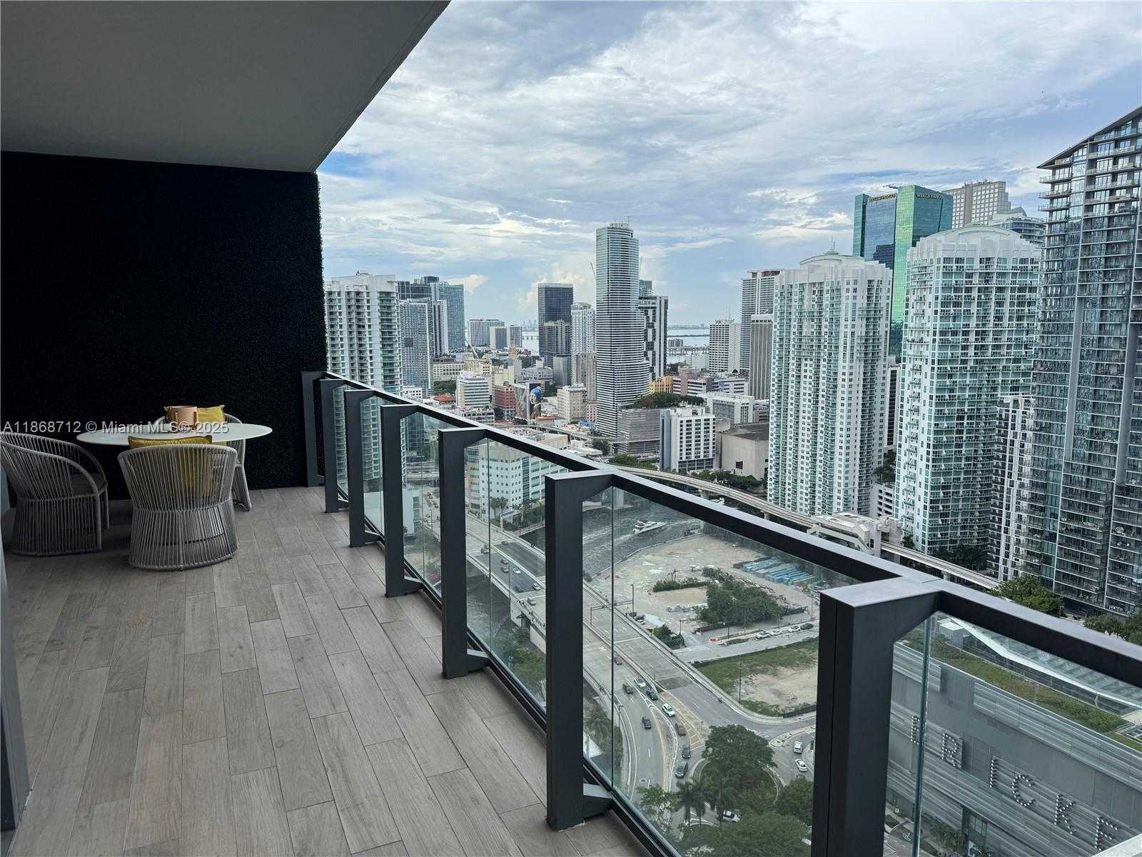 Small Image of 88 SOUTH WEST 7TH ST #3007, Miami Number 4