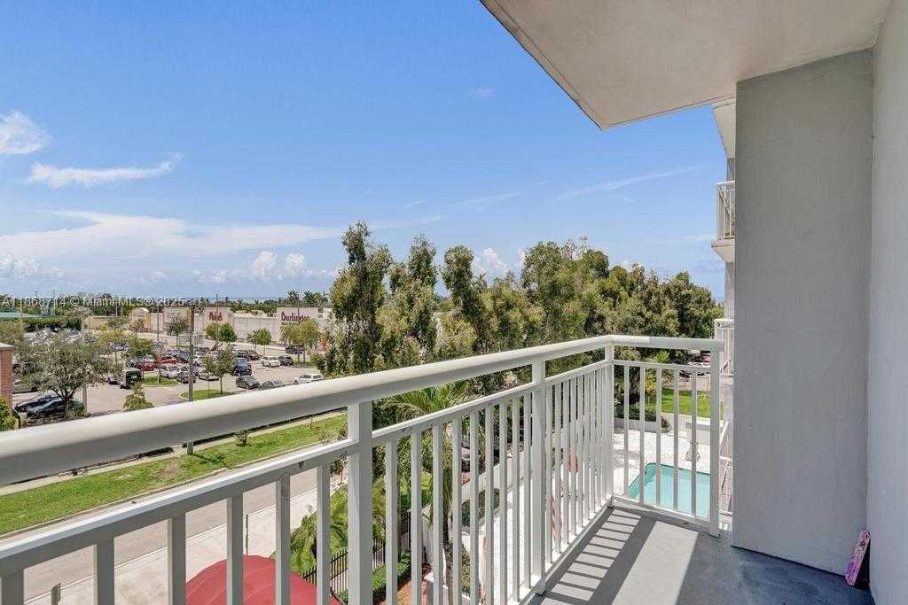 Small Image of 1251 NORTH EAST 108TH ST #411, Miami Number 4